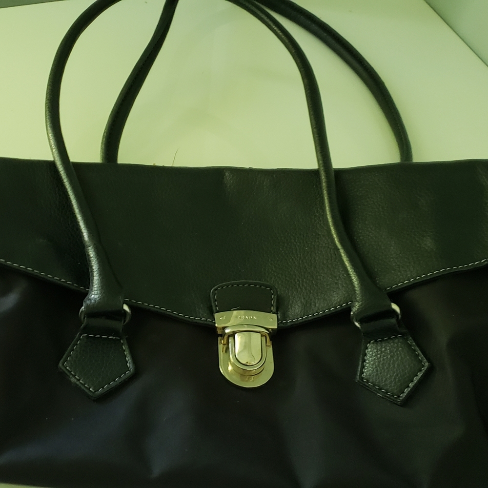 Prada handbag - Picture 6 of 10
